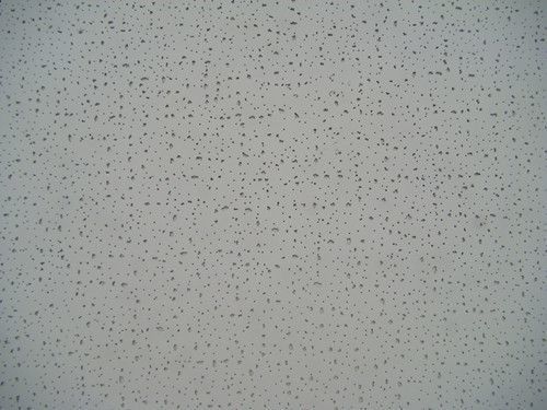 600*600 mm Sproei-coating akoestische minerale wol vezel drop plafondtegels voor decoratie