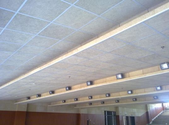 Houtwolplaat 1200*2440mm Kleurrijke installatie Akoestische vezelcement plafondplaten