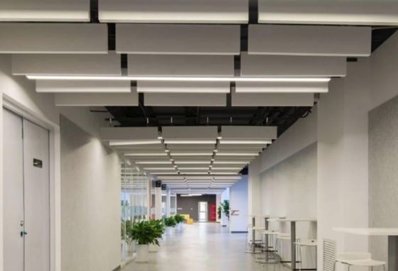 600*600mm of 600*1200mm milieuvriendelijk E1 glasvezel plafondpaneel voor akoestisch materiaal