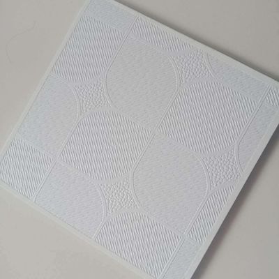 Accoustisch PVC-gipspaneel voor plafond- en wanddecoratieve brandwerende platenfunctie