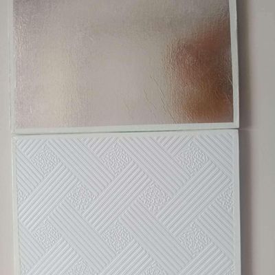 Hotelwand/plafondverbetering akoestische PVC gipsplafondtegels 7mm-15mm dikte