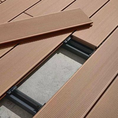 Eco Wood Composite WPC Buitendektegels met gegraafde oppervlakte materialen