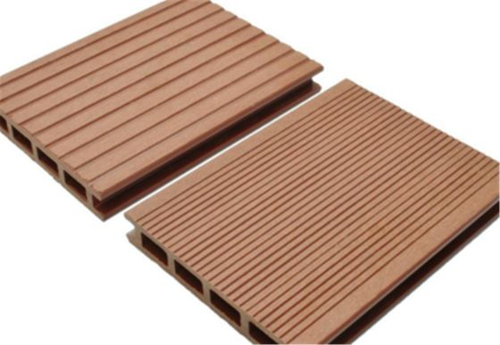 Houtkorrelpatroon Synthetisch WPC-vloermateriaal voor op maat gemaakte vloeren en vloeren