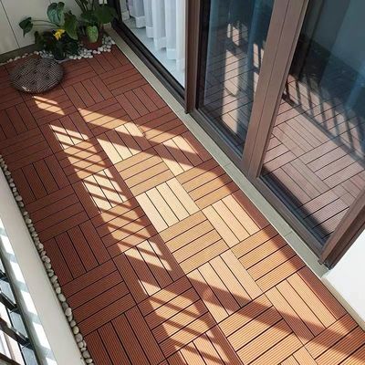 Houtkorrelpatroon WPC buitendekvloertegels voor synthetisch hout plastic composiet