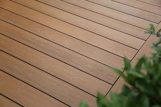Groene WPC houten composietvloeren voor tuinen waterdicht