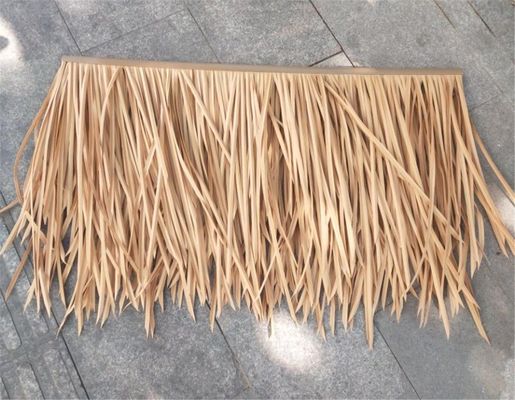 Geel kunstmatig rieten dak voor op maat gemaakte strandtropische simulatie