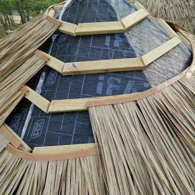 Upgrade naar Noya Straw Tile 1000 * 600 mm voor Tiki Artificial Straw Roofing