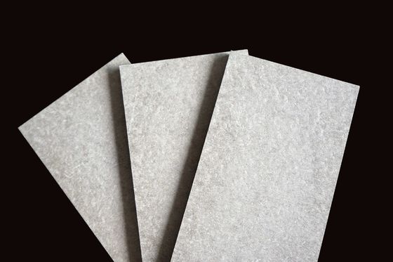 Op maat gemaakte omgeving glasvezelversterkt scheidingspaneel voor goede warmte en op maat gemaakt