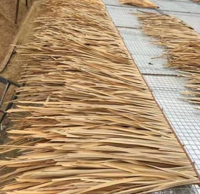 Hoteeldakoplossing Anti-UV synthetische palmbladeren dakstok met nylon materiaal
