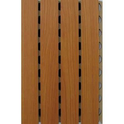 Houten akoestische panelen brandwerend A1 en gemakkelijk te installeren voor muur / plafond