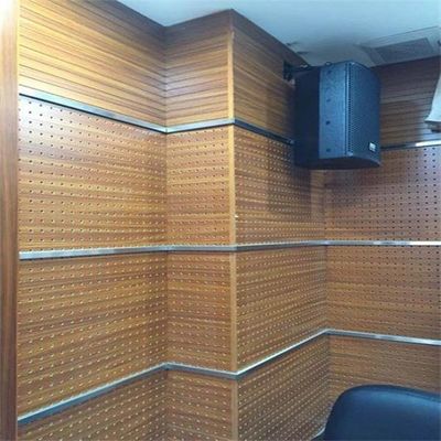 Decoratieve wand micro geperforeerd akoestisch houten bord met vierkant rand DSC 9994