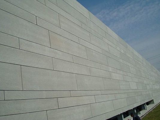 Thermisch isolerende vuurvaste materialen voor keramische vezels met brandwerende eigenschappen