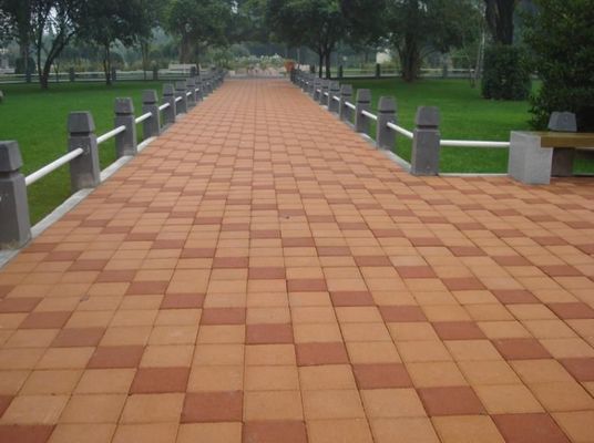 Vierkante stenen voor loopbrug / oprit / patio Waterdoorlaatbaar en onderhoudsarme