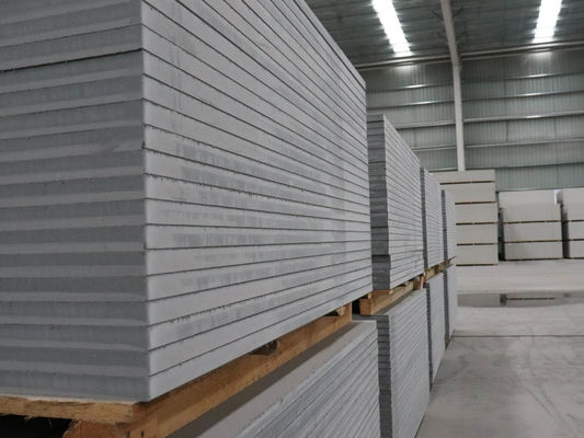 Vibersementplaten bekleding zijschermen Grijze Buitenbouw Waterdicht Calciumsilicaatplaten Calciumsilicaatplaten