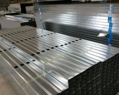 Metalen stuw en spoor rollen vormen droogwand gegalvaniseerd Unistrut plafond ophanging